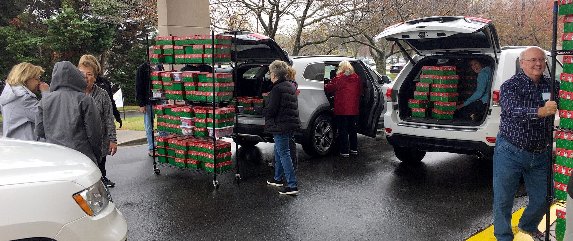 OCC Volunteers
Help with shoebox distribution
or collection at Calvary
Register now!
